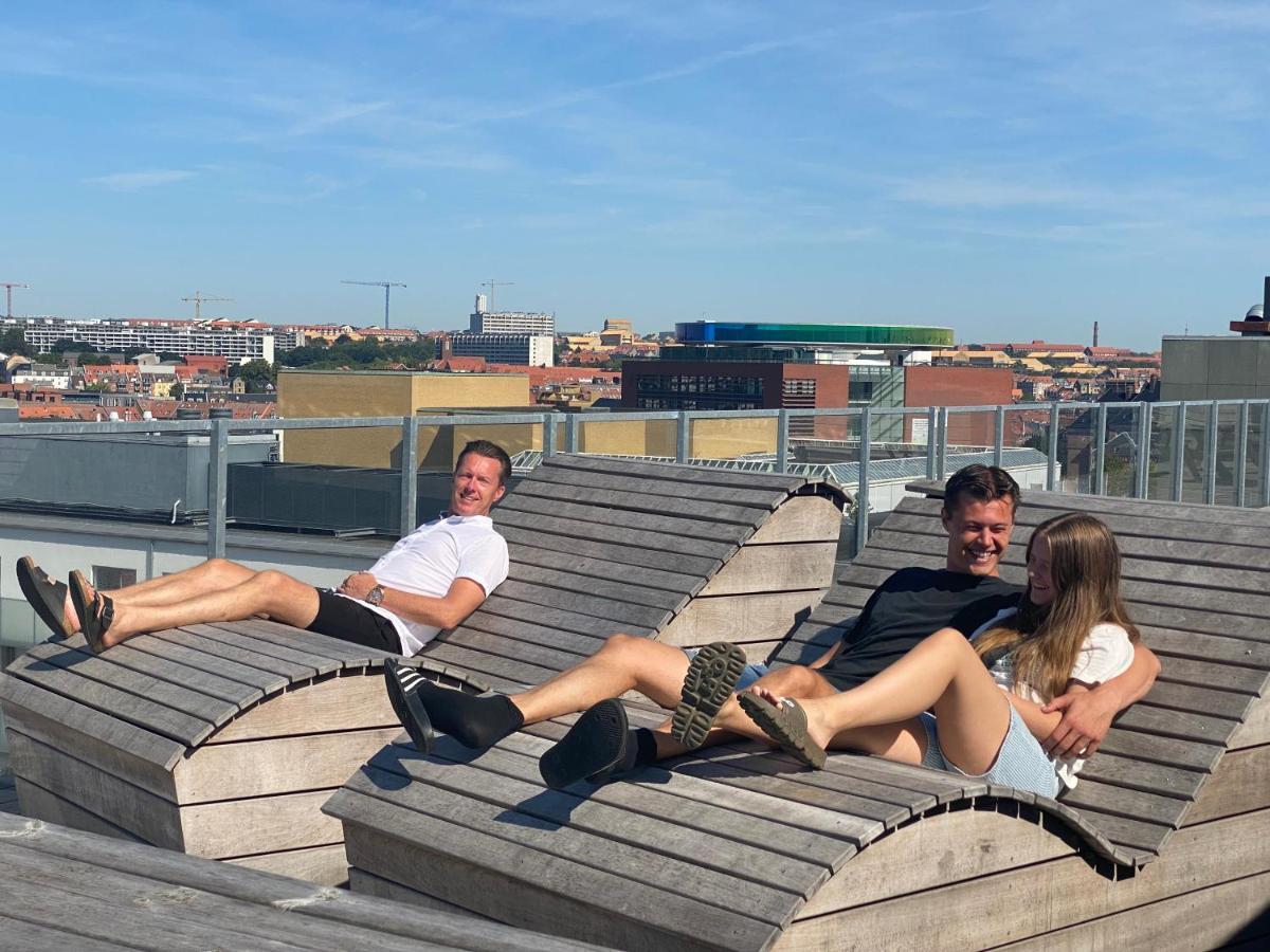 Modern Central Apt With Rooftop, Privat Balcony, & Free Parking,Next To Aarhus Attractions 外观 照片