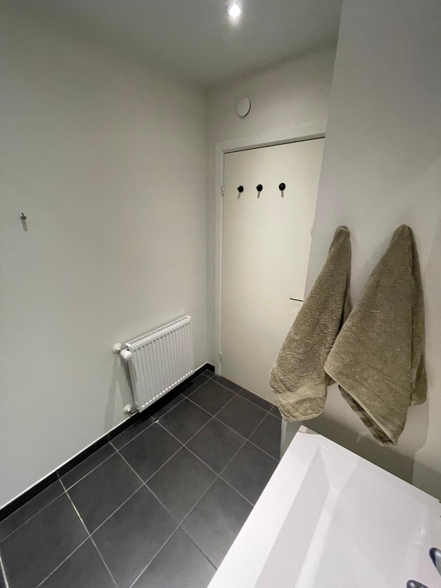 Modern Central Apt With Rooftop, Privat Balcony, & Free Parking,Next To Aarhus Attractions 外观 照片